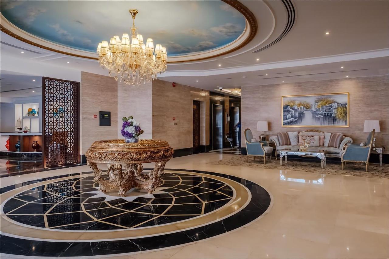 Crystal Plaza Al Majaz Hotel シャルジャ エクステリア 写真