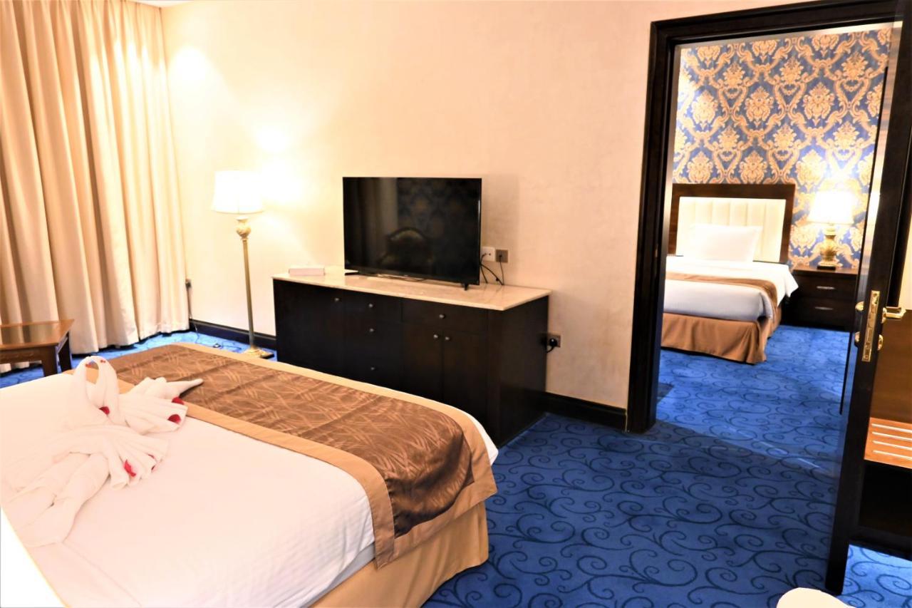 Crystal Plaza Al Majaz Hotel シャルジャ エクステリア 写真