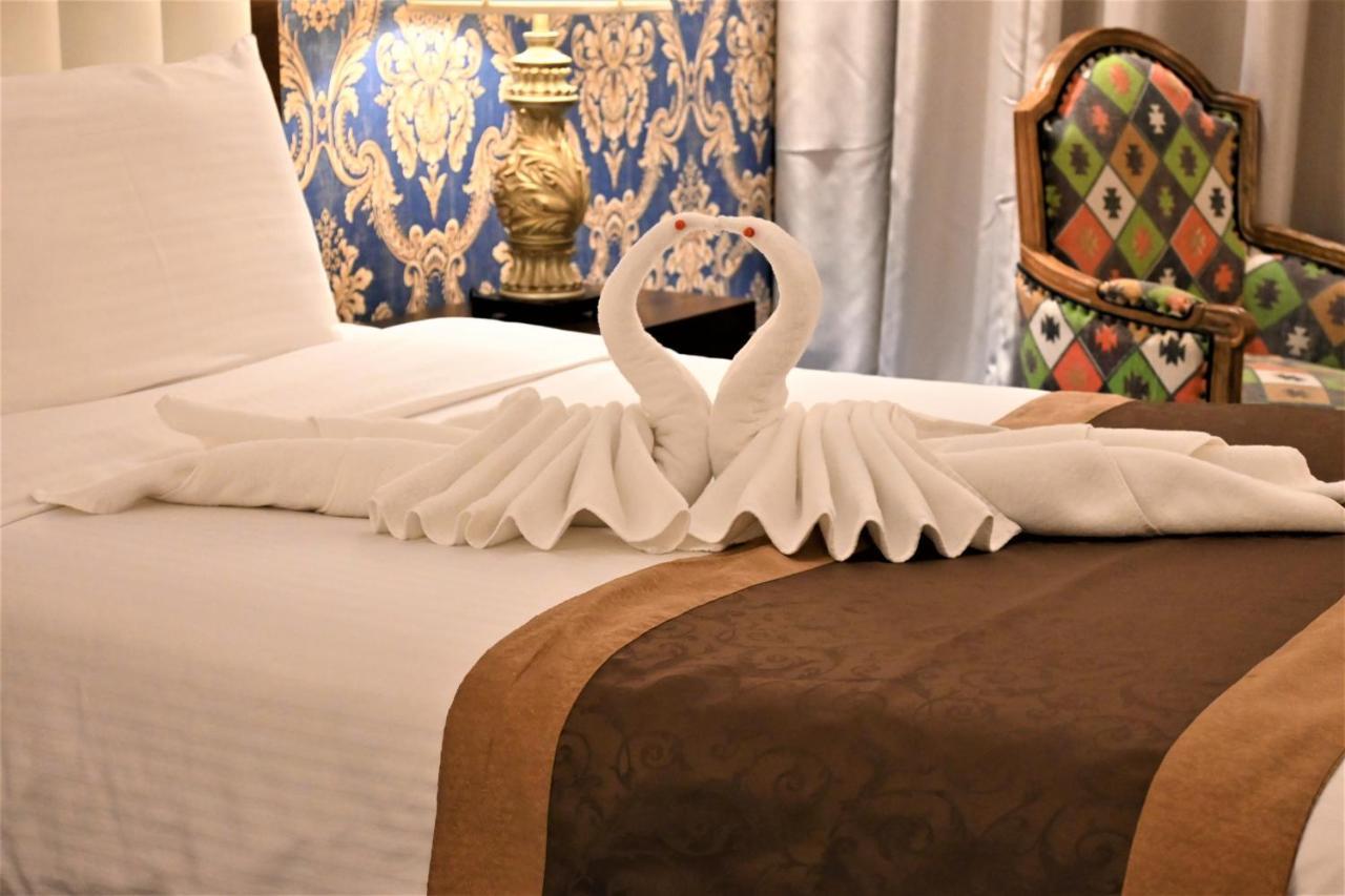Crystal Plaza Al Majaz Hotel シャルジャ エクステリア 写真
