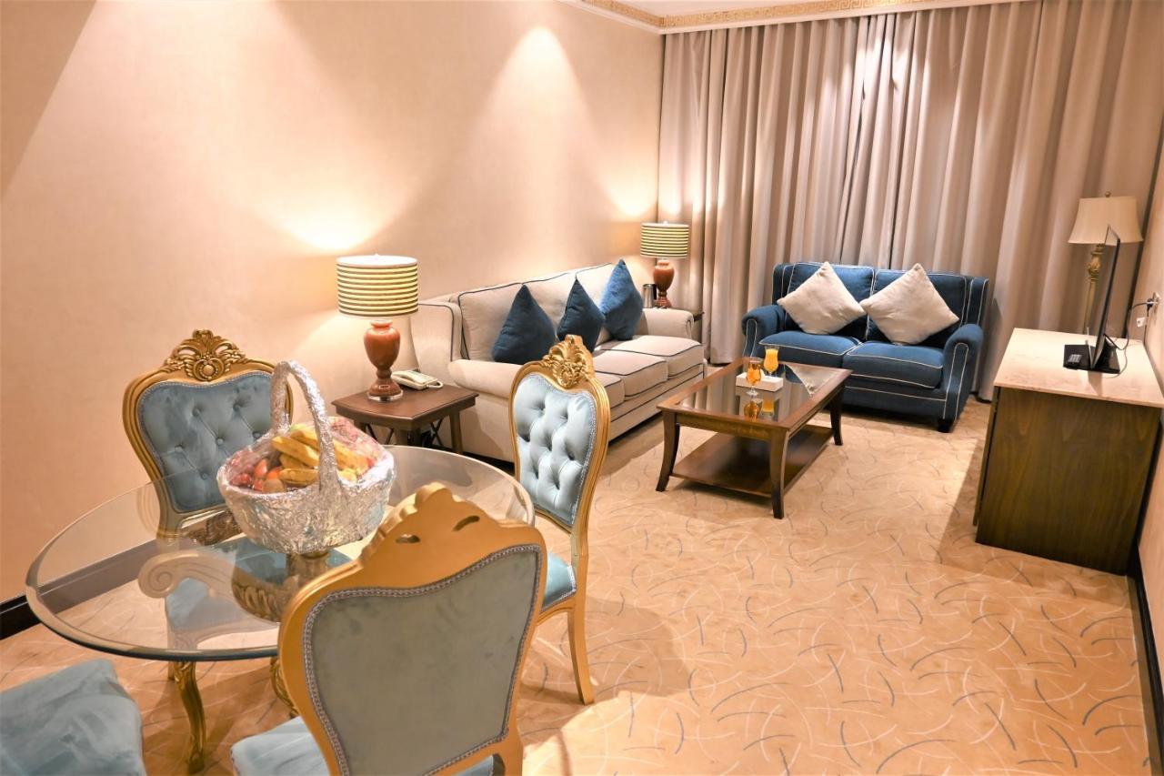 Crystal Plaza Al Majaz Hotel シャルジャ エクステリア 写真
